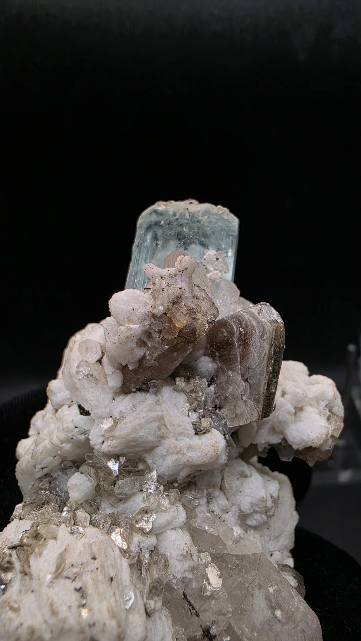 Aquamarine Apatite specimen