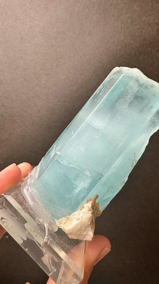 Large Gem Aquamarine Crystal - photo 2