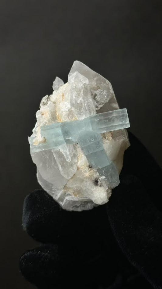 Aquamarine on Quartz, Skardu Pakistan - photo 1