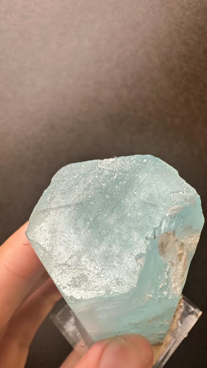 Large Gem Aquamarine Crystal - photo 9