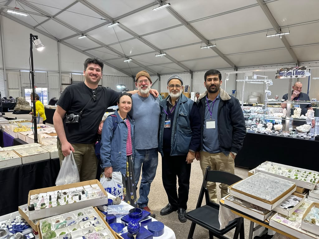 Peak Valley gems and minerals
