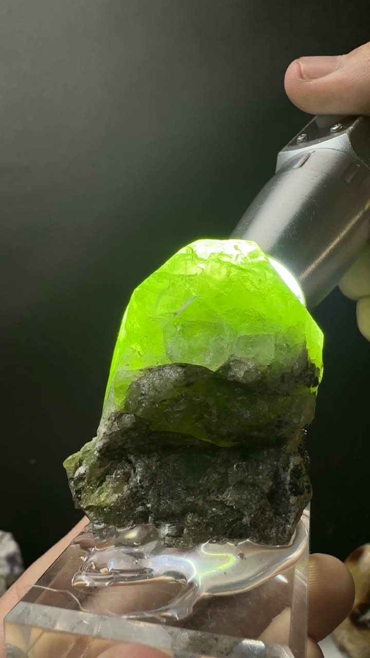 Peridot Crystal Pakistan