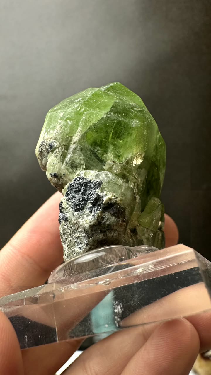 Peridot Crystal Pakistan