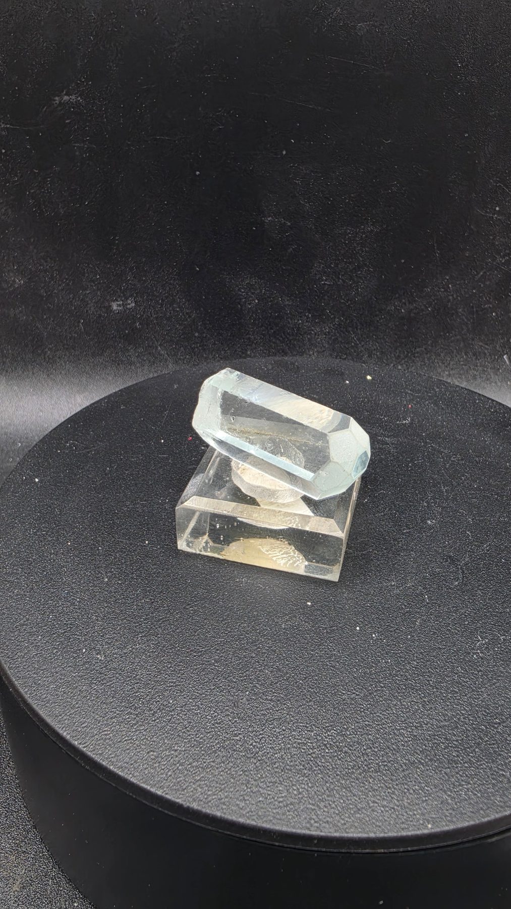High-end collector bundle of imperial topaz with smoky quartz, aquamarine and rainbow kunzite, view 8
