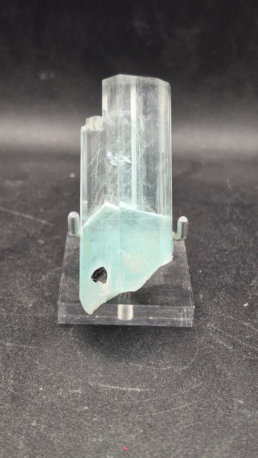 Large transparent bi-color aquamarine crystal, glacier clear to seafoam blue, from Pakistan, view 9